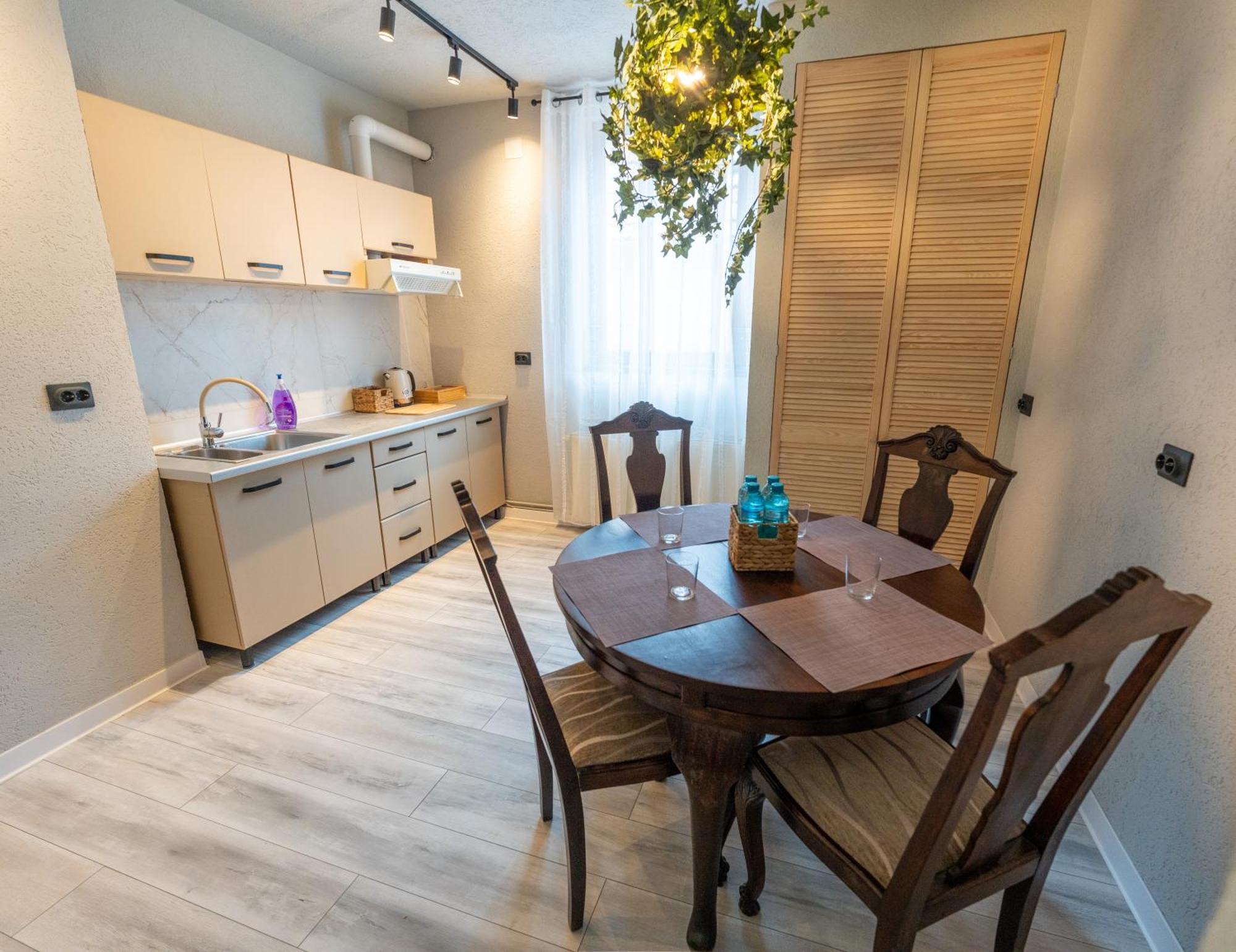 בראשוב Barrique Apartament מראה חיצוני תמונה